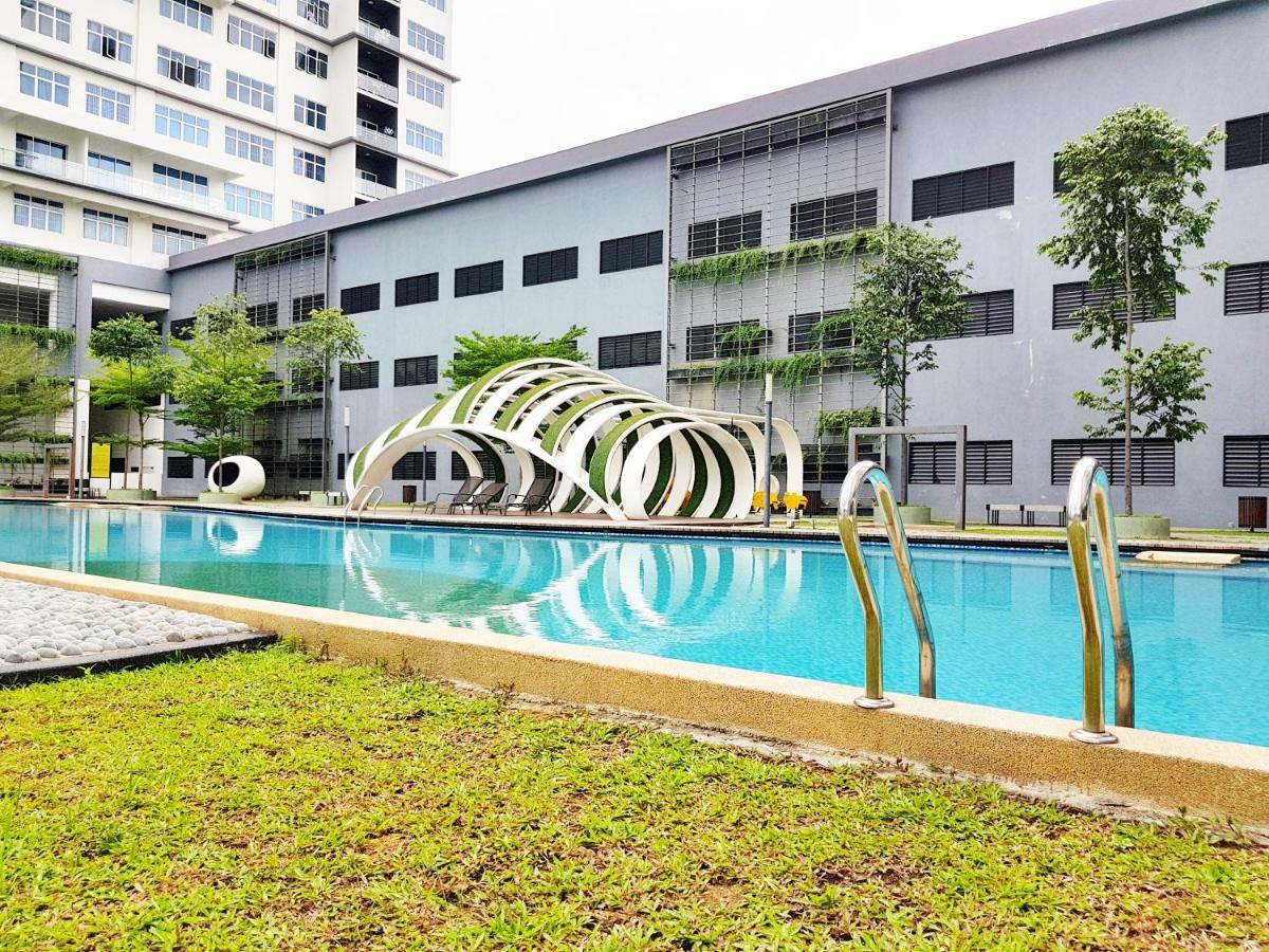 No.2 The Loft @Puchong Skypod Residence Esterno foto